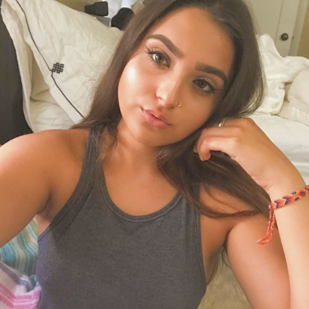 Meet your Posher, Anjali